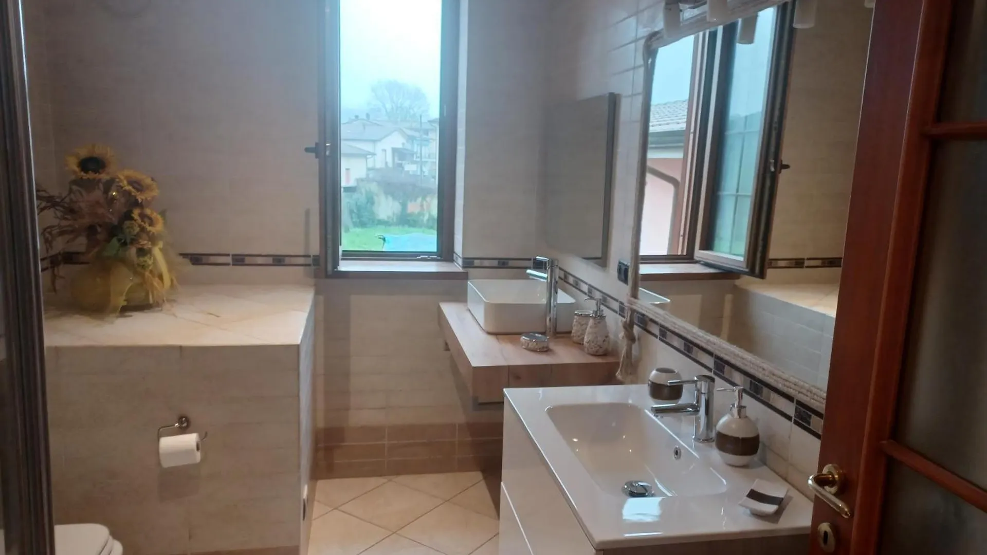 Semesterbostad La Favola A Rovescio Villa Camaiore