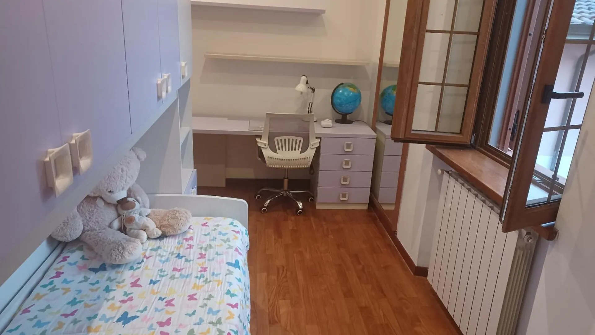 Semesterbostad La Favola A Rovescio Villa Camaiore Italien